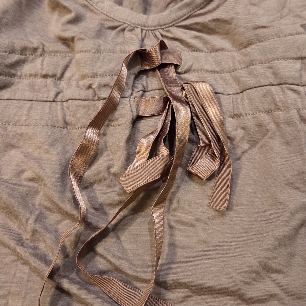 🌟Lululemon Mauve Short Sleeve Top - Picture 4 of 5
